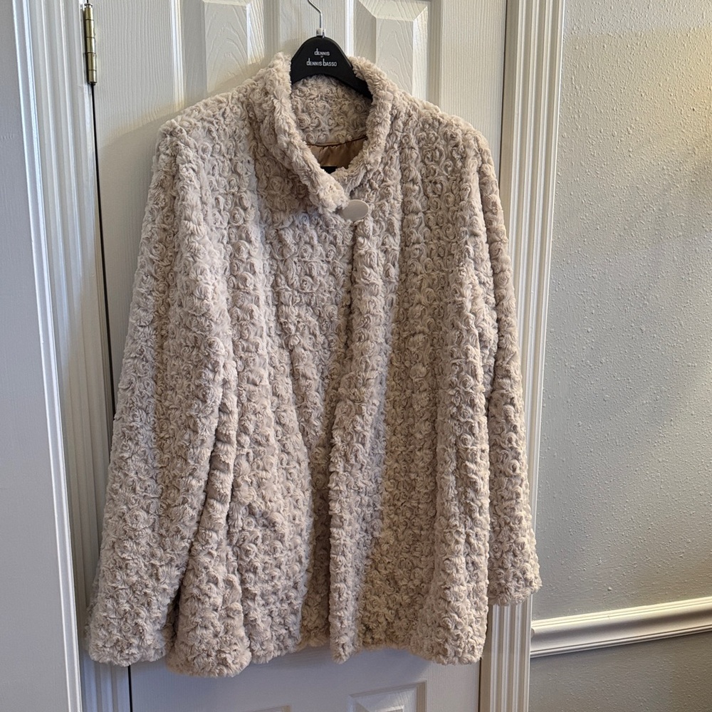 Dennis Basso Cream Teddy Jacket